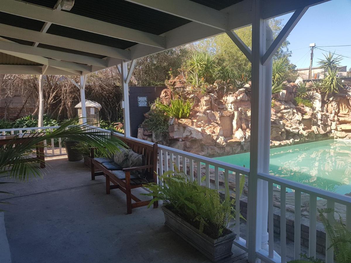 Beit Shalom Before Known As Best Little Guesthouse オーツホーン エクステリア 写真