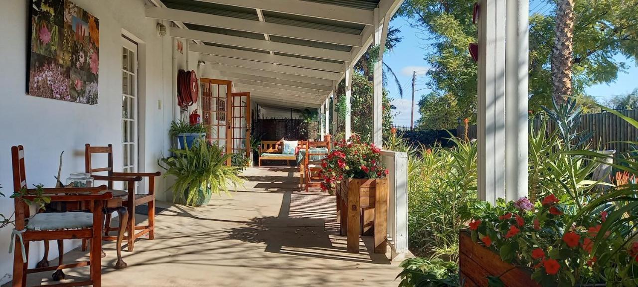 Beit Shalom Before Known As Best Little Guesthouse オーツホーン エクステリア 写真