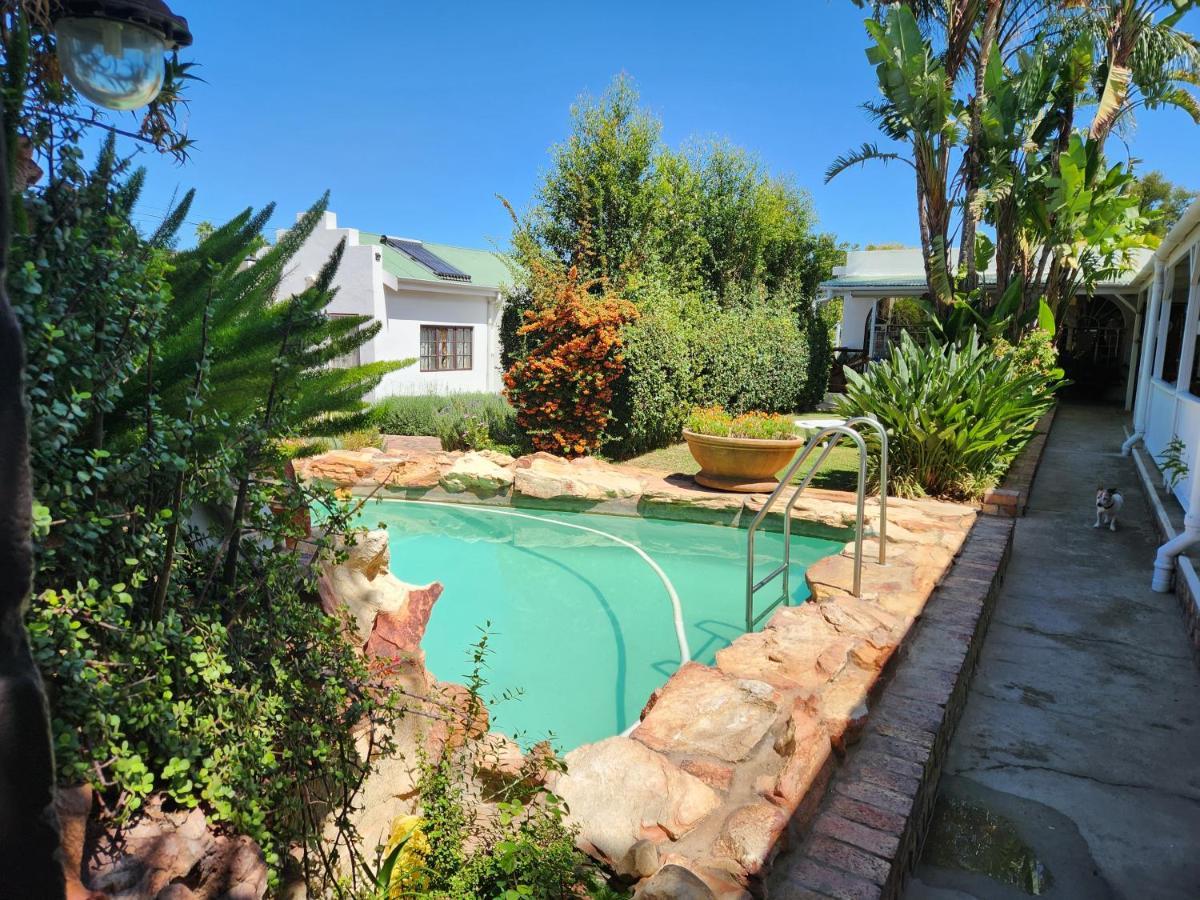 Beit Shalom Before Known As Best Little Guesthouse オーツホーン エクステリア 写真